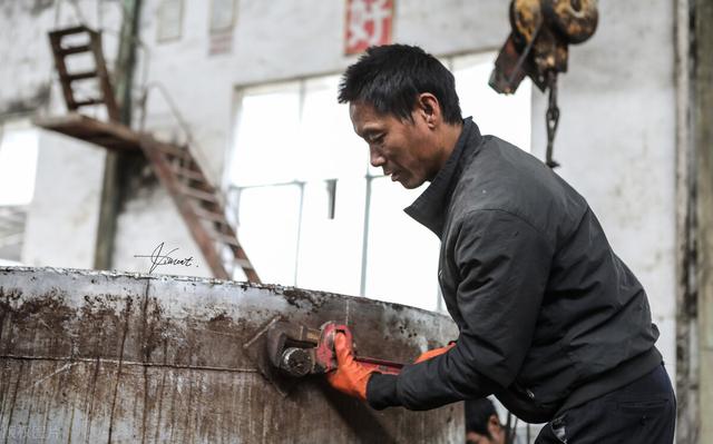 肝脏|42岁男子腹痛入院，却查出肝癌，医生摇头：这1食物吃得太勤了