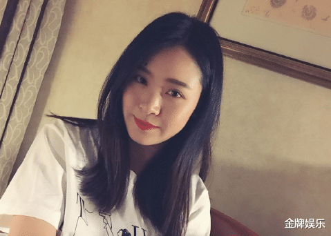 杨俪萍|上海杀妻案女受害人最后一次和朱晓东秀恩爱：主动帮老公理头发