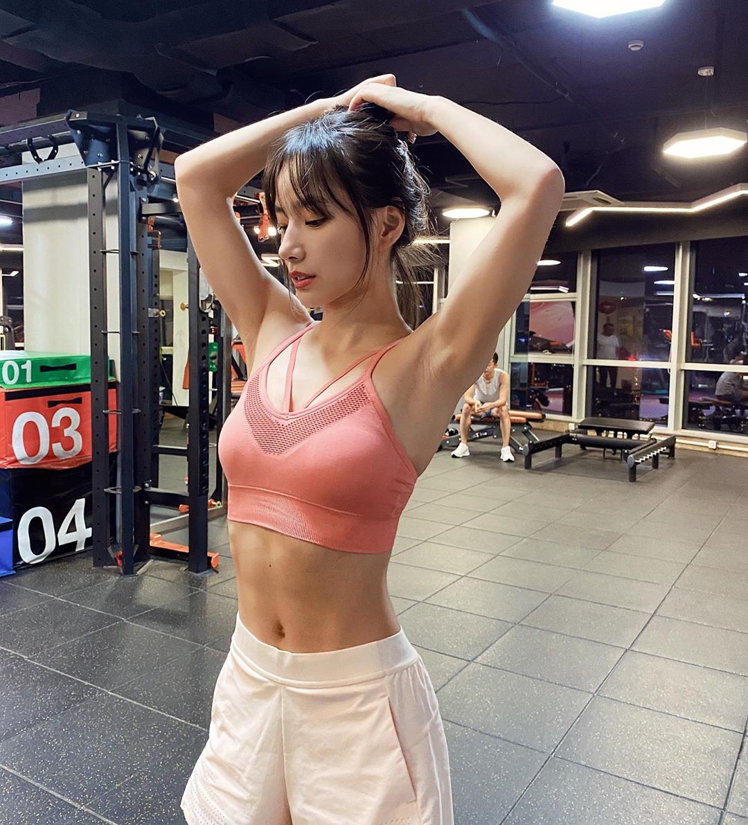 健身■健身:拥有马甲线的人多有魅力?