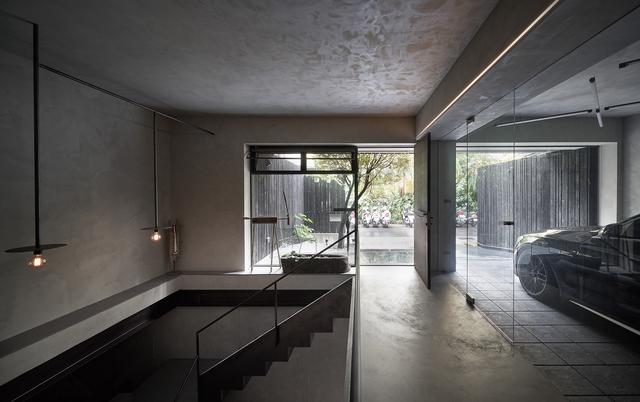 设计师|设计师巧用天井，原本闲置40年的地下室，硬被爆改成庭院别墅