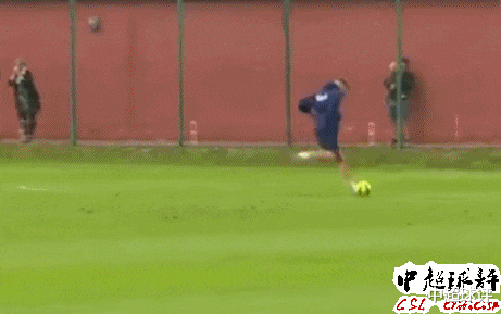 中超▲他也来？1米93阿森纳功勋巨星亲承：考虑来中国踢球！