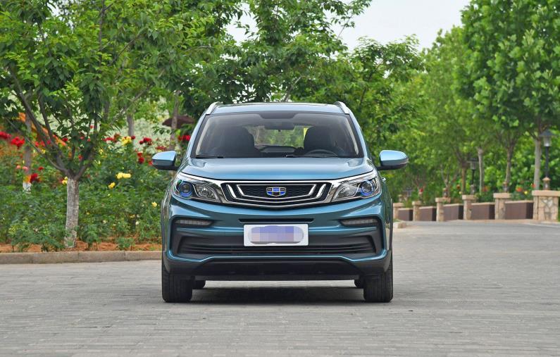 吉利远景|国产车界“性价比好车”，油耗仅7升，骂声近乎为零，只要5万起！