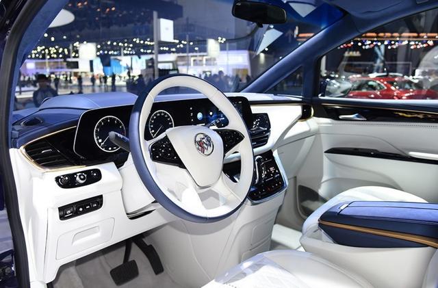 『别克GL8』别克终极车型诞生，全新GL8艾维亚上市预售，就看价格到不到位