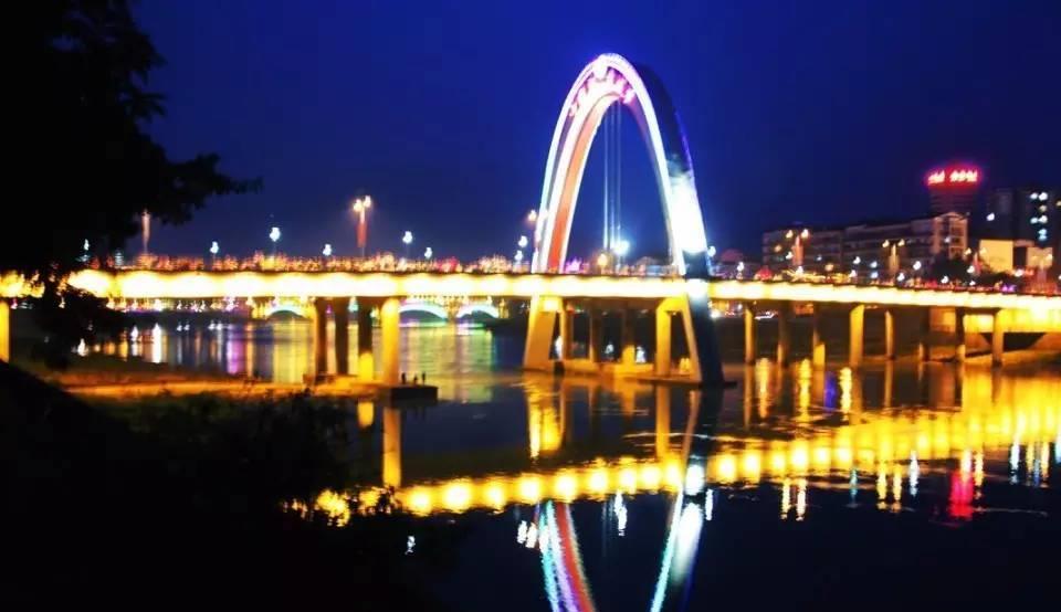 『上海市』一生中必须要去的三个城市，没钱也要去看看，你去过吗？