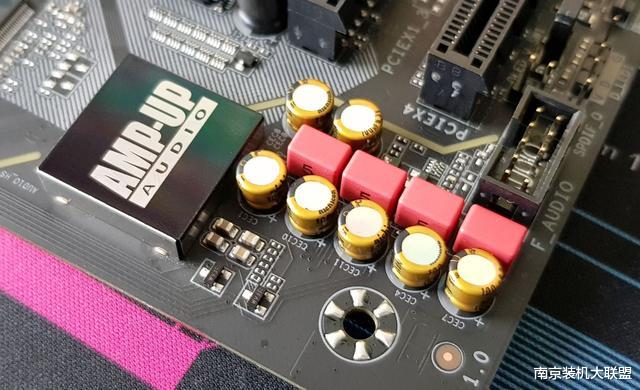 5g手机|主板左下角闪闪发光的灯带你知道有什么用吗？它保护着你的声卡