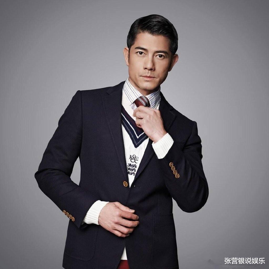 『赵薇』看看年轻的熊黛林，再看看方媛，就知道“天王”郭富城眼光多毒了