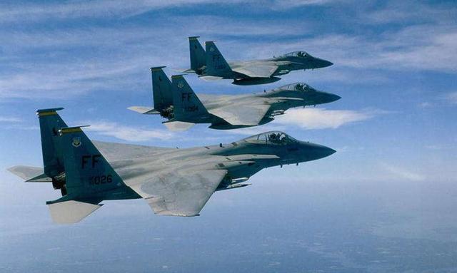 美军|解放军演习之际，美战机突然闯入，国防部强硬回应