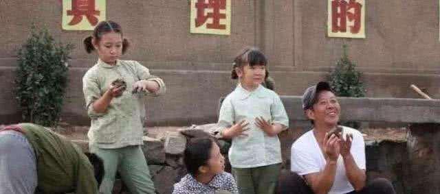 「父母爱情」《父母爱情》片场花絮照，回忆拉回过去，满满的感动