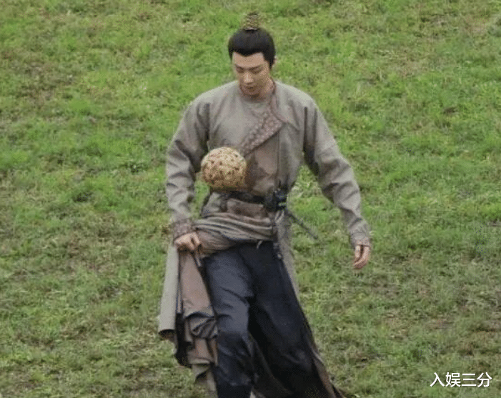 #迪丽热巴#终于等到热巴官宣新剧！男主是国民男神，看完男二女二：热巴得有压力了