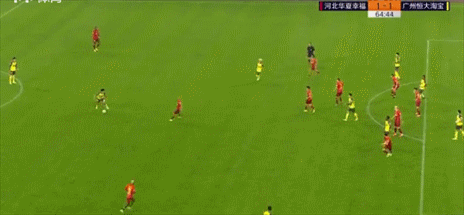 广州恒大|恒大64分钟“绝境逢生”！新郑智一脚穿透8人防线，奇兵斩世界波