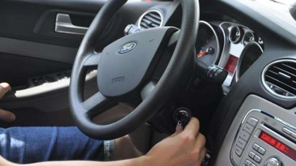 |这几个行为在车熄火后一定别做，否则车坏了也活该，早知道不吃亏