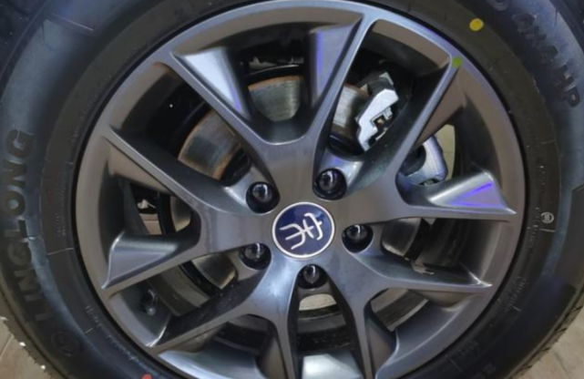 比亚迪宋@比亚迪迎来“新战将”！仅6万多起一心只为国人着想，上市走红