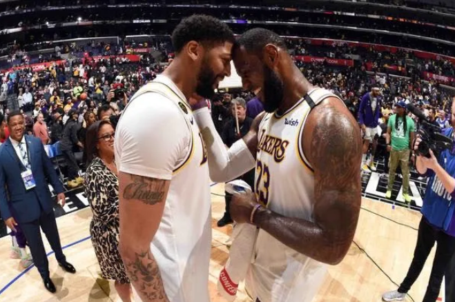 『大学排名』8月1日，NBA官宣重启！特雷杨今日出战俄城夏联，砍下43分，状态可以啊