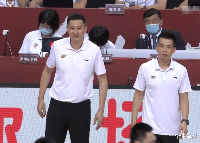 广东男篮|瞒天过海!杜锋输球还笑,广东压根没想赢?易建联恢复时间需两周