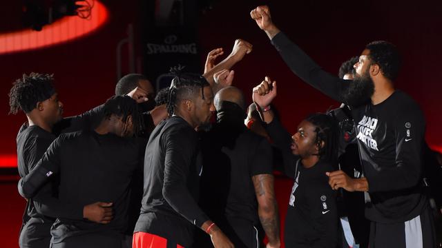 火箭队|身处西部第4不算理想，火箭排名在2位置才最好？跌落第6已有难度