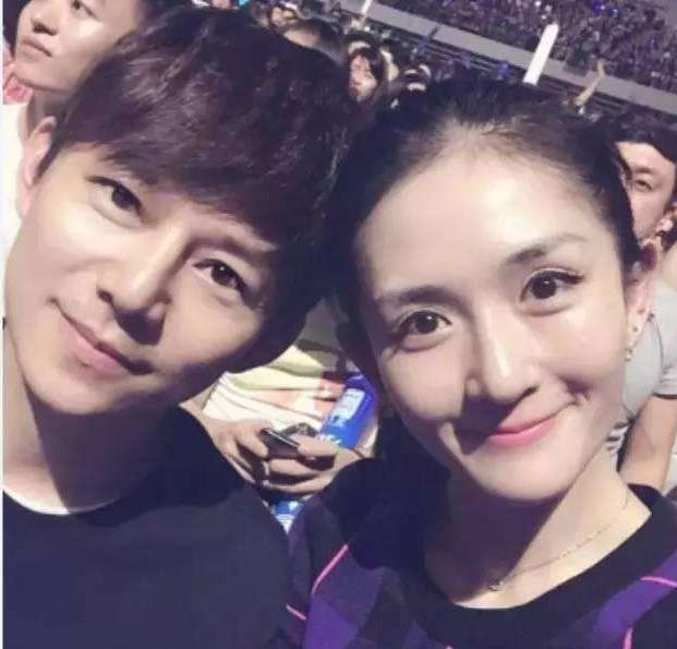 『何炅』何炅醉酒在谢娜家过夜，醒来后想给张杰解释，张杰给他说了一句话