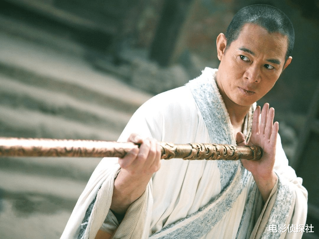 成龙■2008年，成龙、李连杰两位巨星合拍《功夫之王》，却沦为一个笑话
