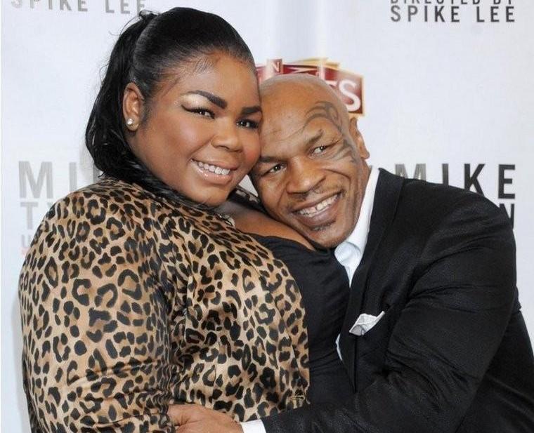 邁克·泰森|劉易斯直言泰森力量平平，不及福爾曼的一半！比上不足比下有余