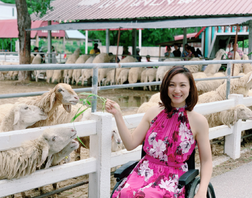 梁艺|马上要成为湖南台“一姐”，突然全身瘫痪，靠轮椅生活