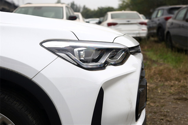 #雪佛兰#从11.49万下探到8.49万，这合资七座已跌“骨折”，仍无人问