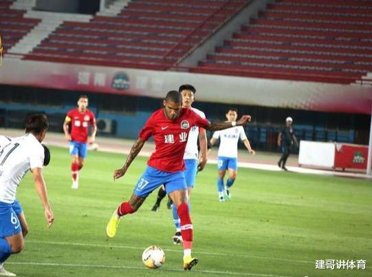 河南建业：多拉多2球卡兰加1球，建业VS泰达，3-2！天海宋株熏随队泰达
