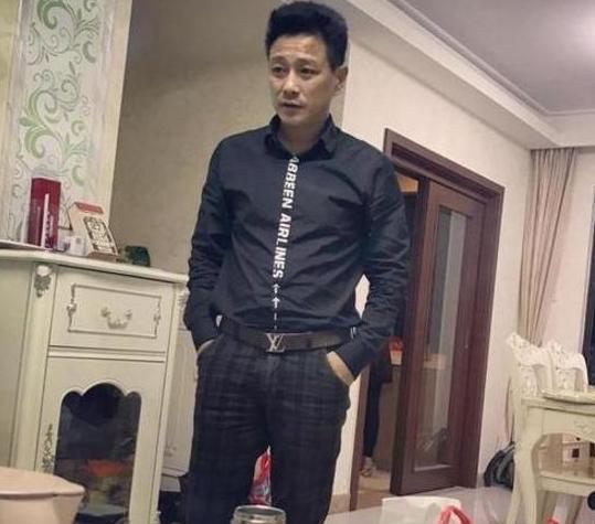 参观吴谨言和许凯的家，在延禧攻略中大红大紫，平时生活却很简朴