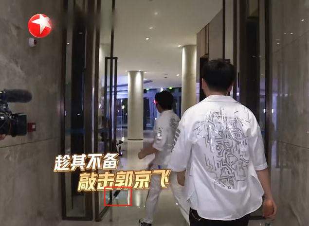奔跑吧兄弟|《跑男》玩不起，《极挑》玩恼火，难怪《青春环游记2》会翻红