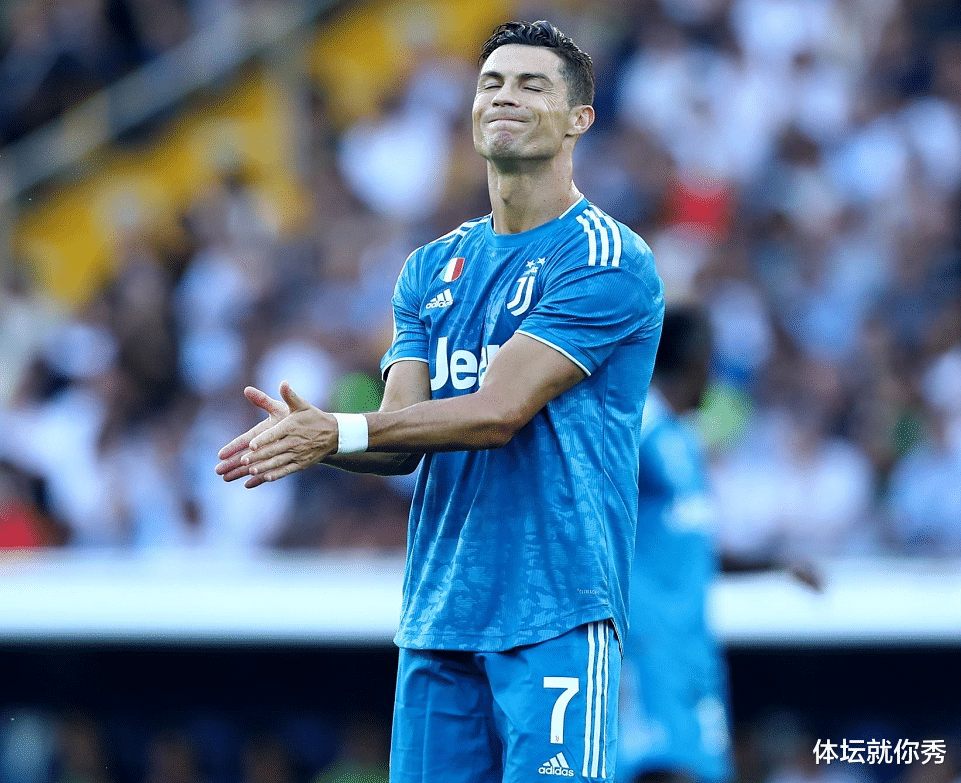 『C罗』羡慕！C罗最新健身照曝光，8块腹肌清晰可见，35岁了还能火几年？