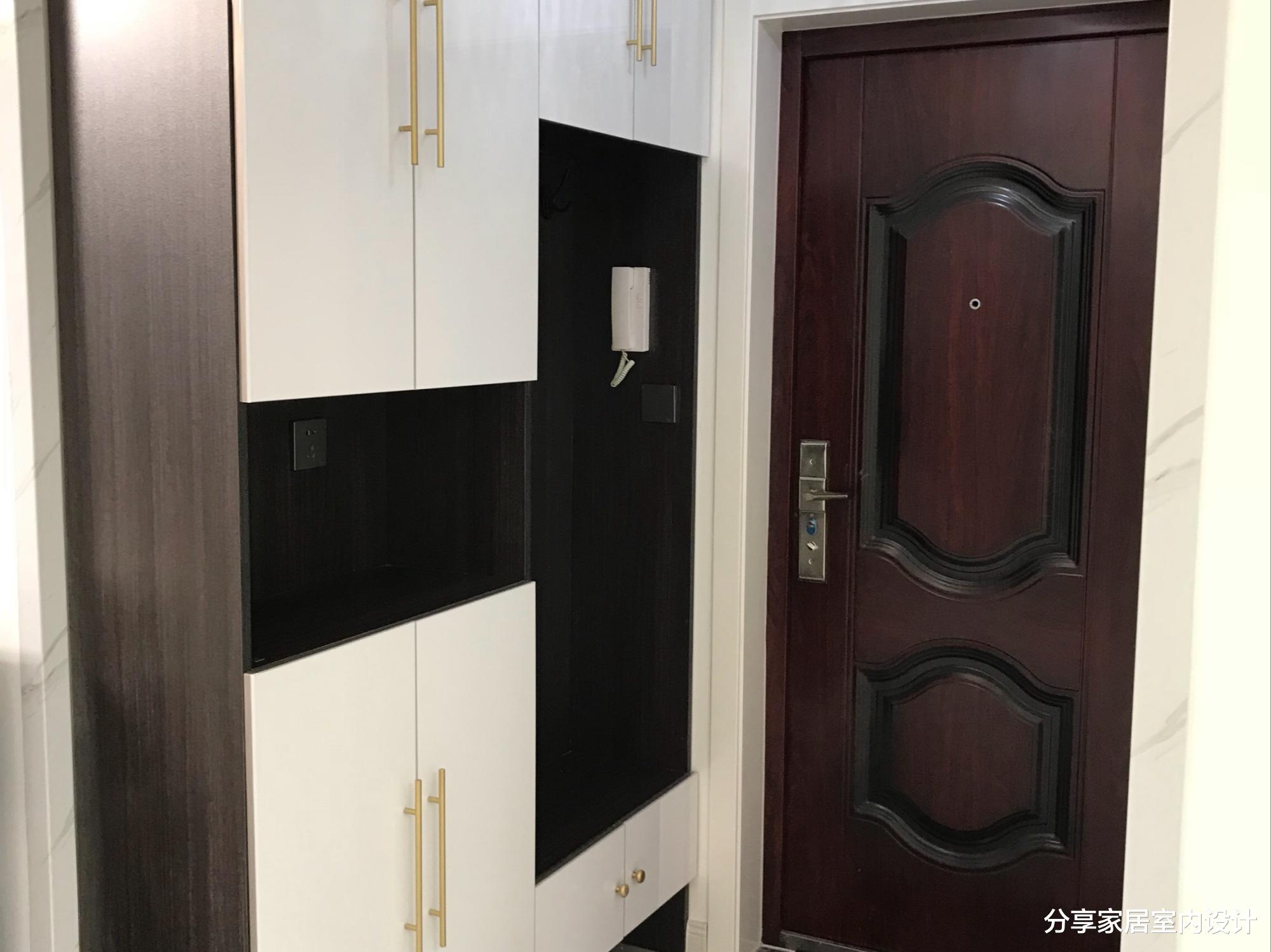 她家婚房终于完工，打扫干净效果真心漂亮，入户鞋柜很喜欢，晒晒