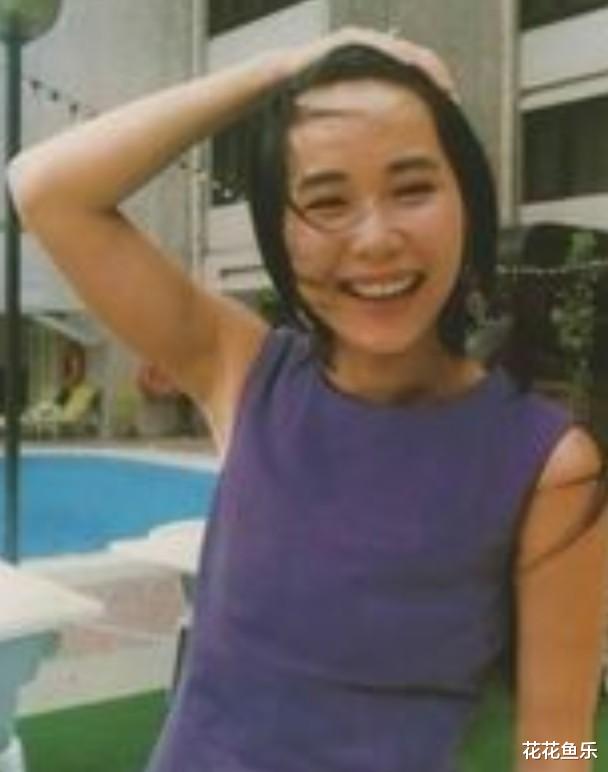 叶童|叶童不服老裸妆出镜，与同岁吴家丽同框，看起来像两代人？