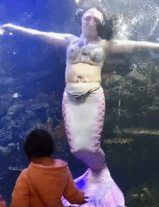 |带女朋友出来钓鱼，但我根本不能集中精神，哈哈哈估计今天一无所获