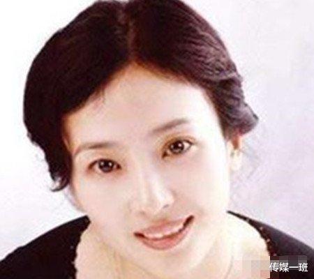 『刘亦菲』美貌的刘晓莉：为刘亦菲接连放弃事业和婚姻，还扯上同一个男人