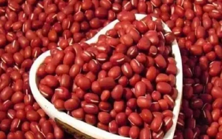 『红豆』女性要养生,学会坚持吃这4种食物,滋润肌肤改善气色