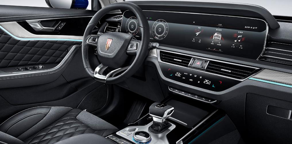 红旗hs5▲起步价不到20万的红旗HS5是否适合家用？一个月长测有感