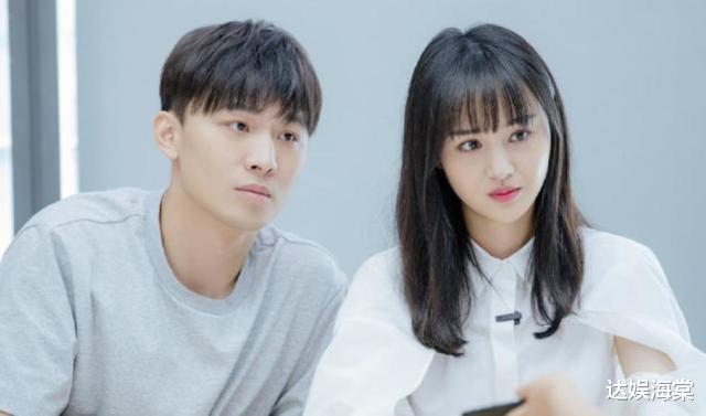 郑爽|郑爽初恋男友发文回应，14个字道尽无奈不舍，网友：幸亏你跑得快