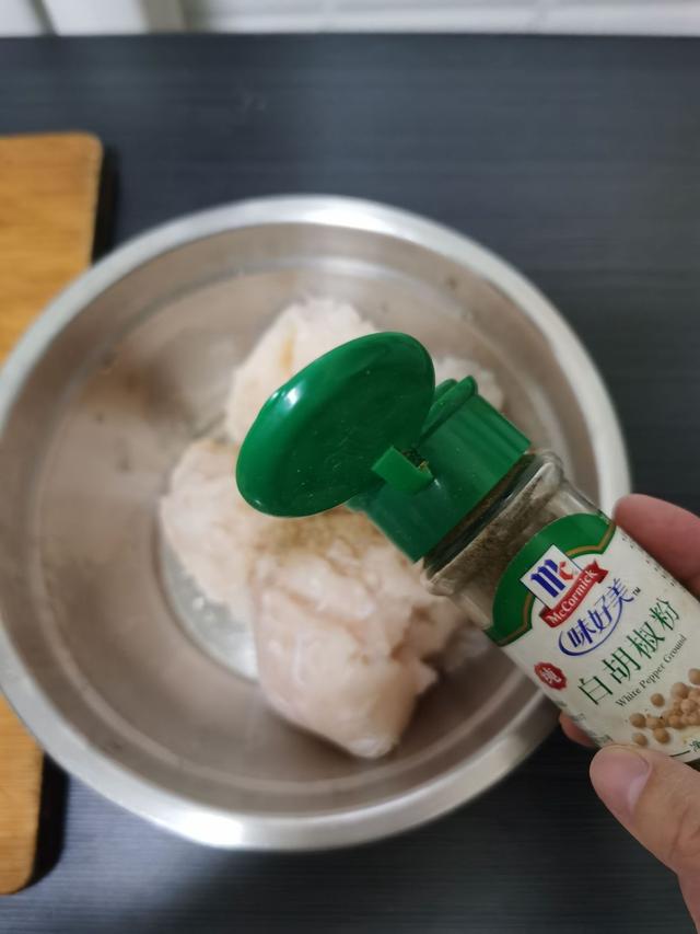 「胡萝卜」最明目的不是胡萝卜,而是它,隔三差五做给孩子吃,慢慢摘掉眼镜