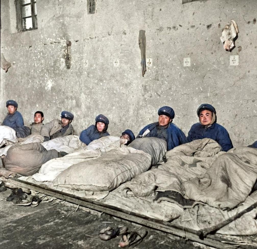 解放战争|罕见解放战争彩色照片：对比国军和解放军的精神面貌，国军必败