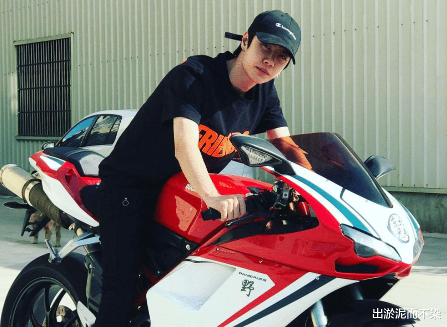 王一博|王一博可以把自己的爱好,慢慢变成热爱,慢慢变成职业