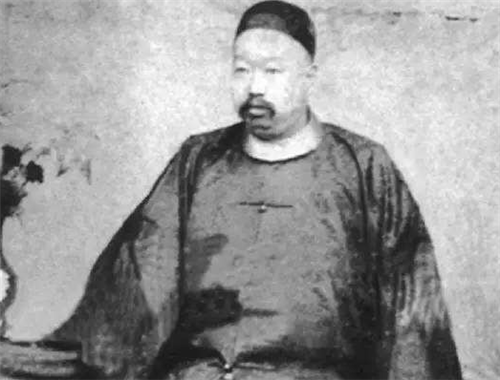 李鸿章■李鸿章把貌美女儿嫁给40岁大臣，谁知两人子孙却成赫赫有名的人物