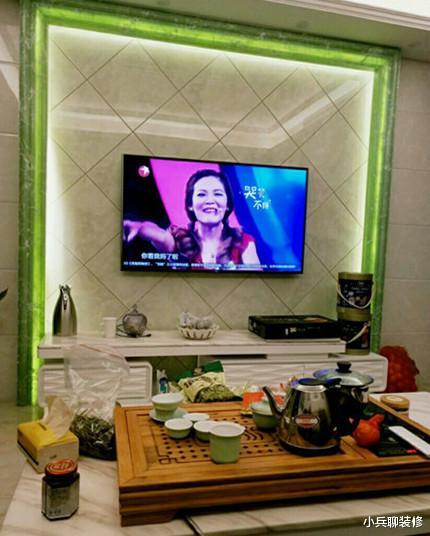 []花16万在城里买了新房，温馨浪漫时尚，可现在却成了全村的笑话！