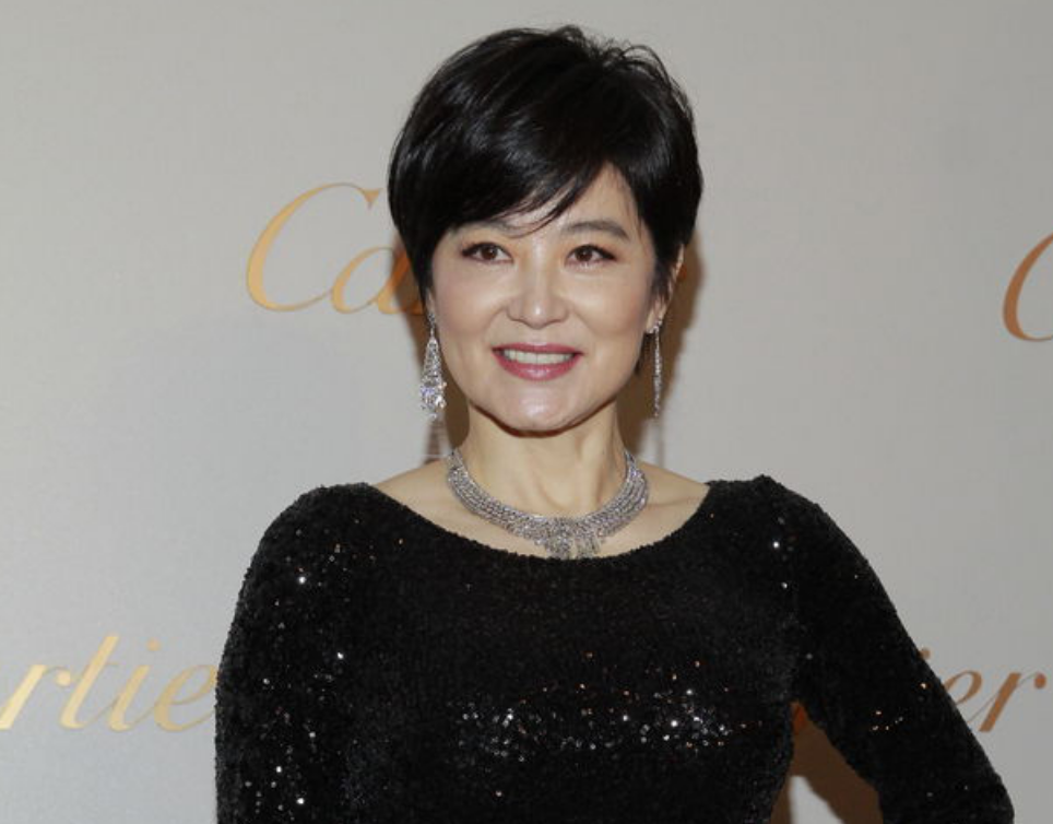 短发|见证一个女人变老，除了越来越深的法令纹，还有越来越短的头发