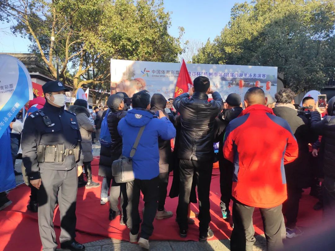 平安西湖景区 灵隐派出所   2021年元旦关键词，你写哪一个？