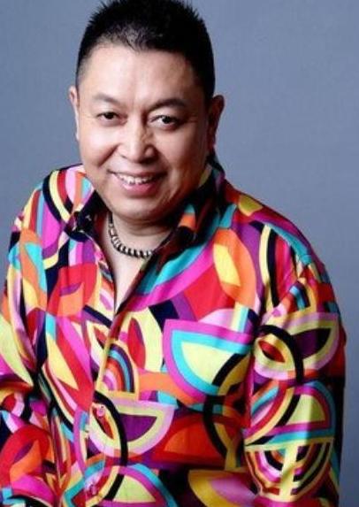 王为念|与小香玉离婚，被9.8亿富婆逼婚的主持人王为念，晚年太出乎意料