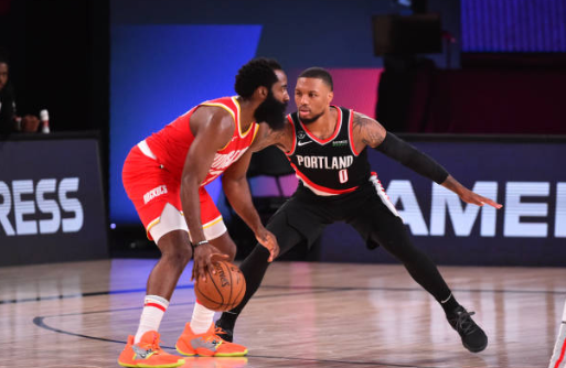 安东尼|15+11!安东尼打崩死亡五小+致胜三分,手刃旧主打脸德帅,这瓜真甜!