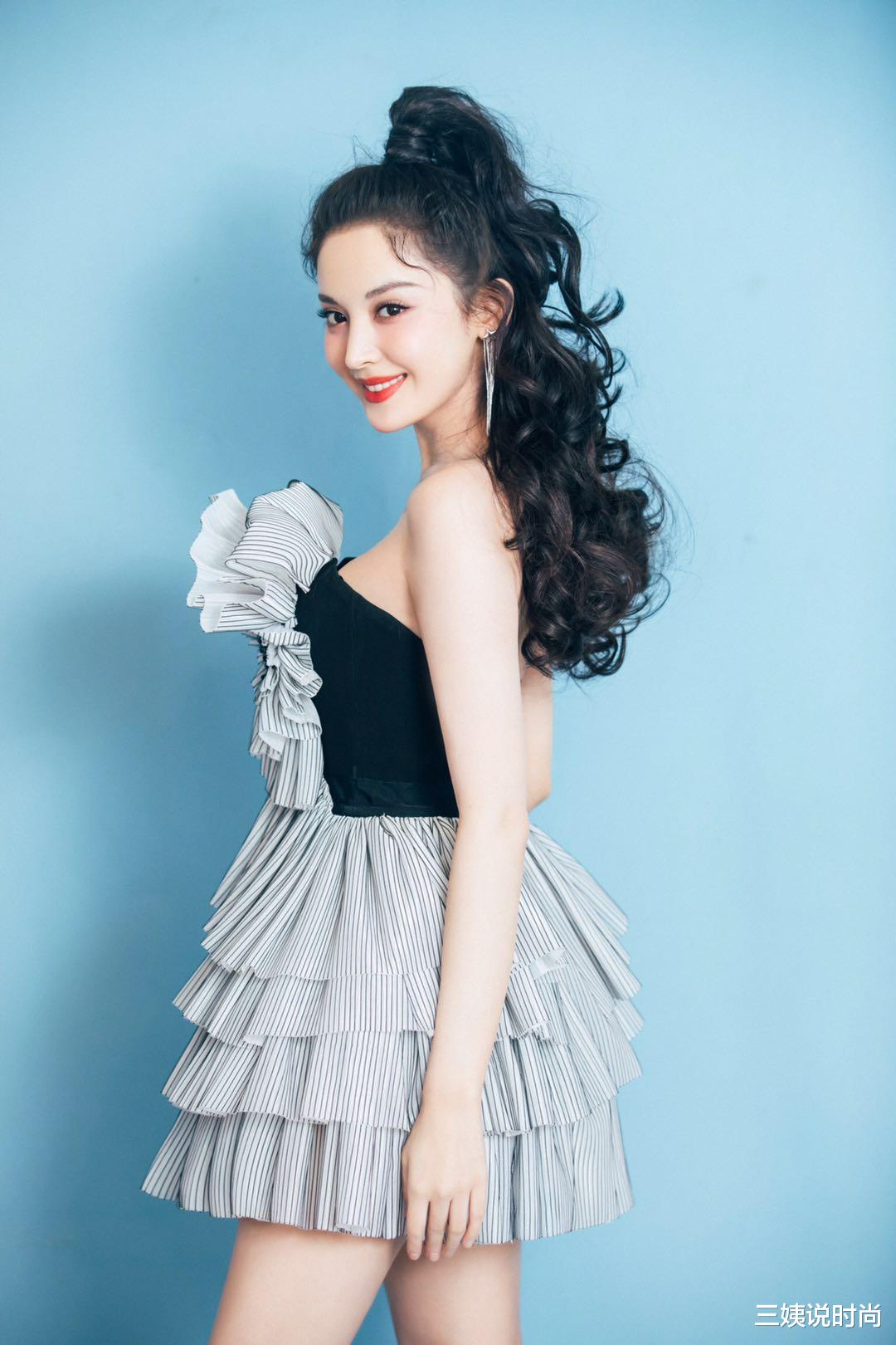 「古力娜扎」学古力娜扎造型，美到闪闪发光，花朵蛋糕设计成为亮点