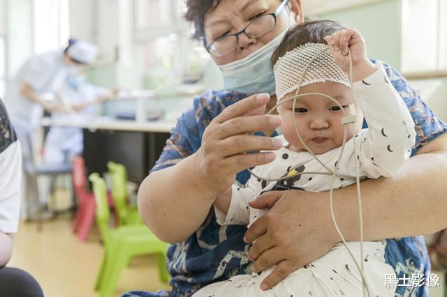 【工地】奶奶发现4个月大孙女“柔若无骨”，专家会诊后家人一看结果悲剧了