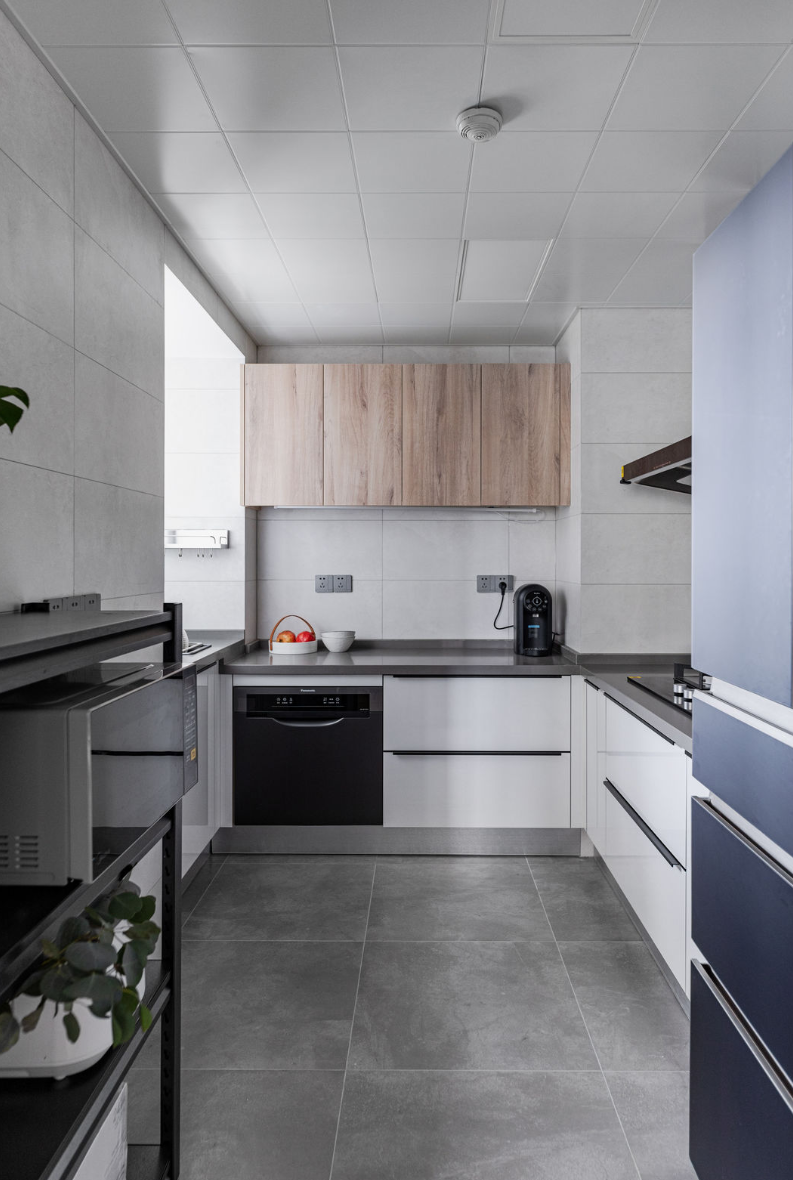 |难怪“横厅”结构的新房，越来越受欢迎，看了她家才知道有多爽