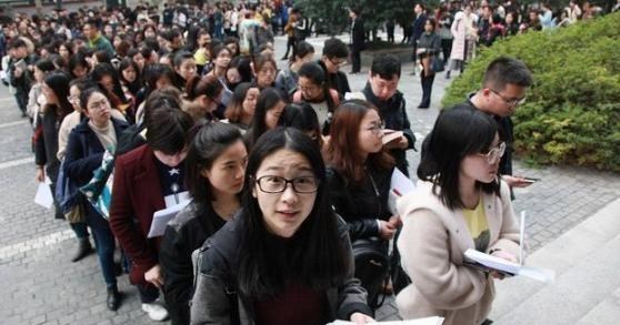 大学|多省教育厅通知:普通高中禁收复读生,还有个坏消息让家长更慌