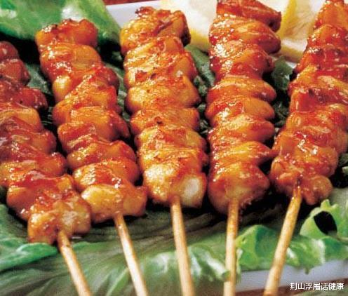 肝脏|“晨起”出现这4个症状，或是肝硬化“信号”，占1个，不容忽视