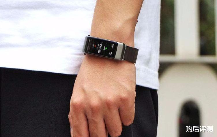 |二合一华为手环B6出世，智能手环是要”掉“了吗？